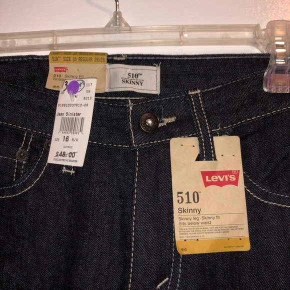 Levis jeans - Picture 3 of 5